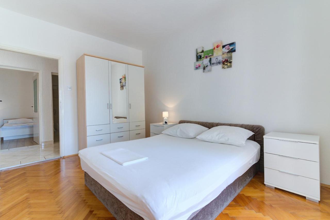 Apartment Marta Senj  Luaran gambar
